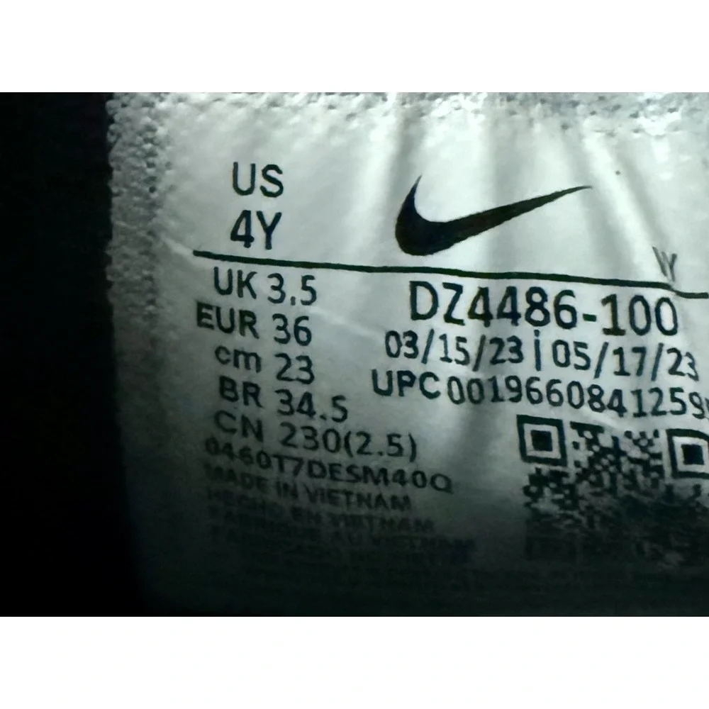 Nike Freak 5 White/Black/Photo Blue Kids'‎ Basketball Shoe Sneaker Youth Size 4